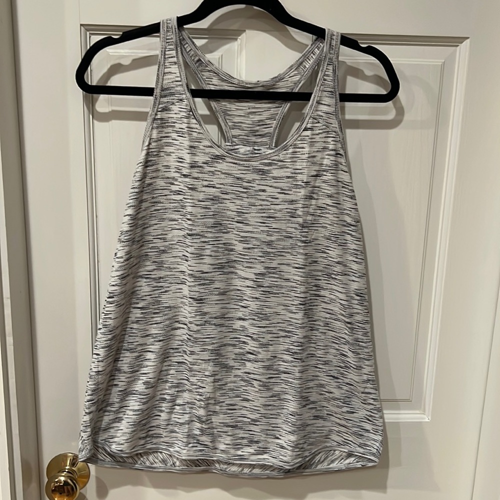 Lululemon tank (size 8)